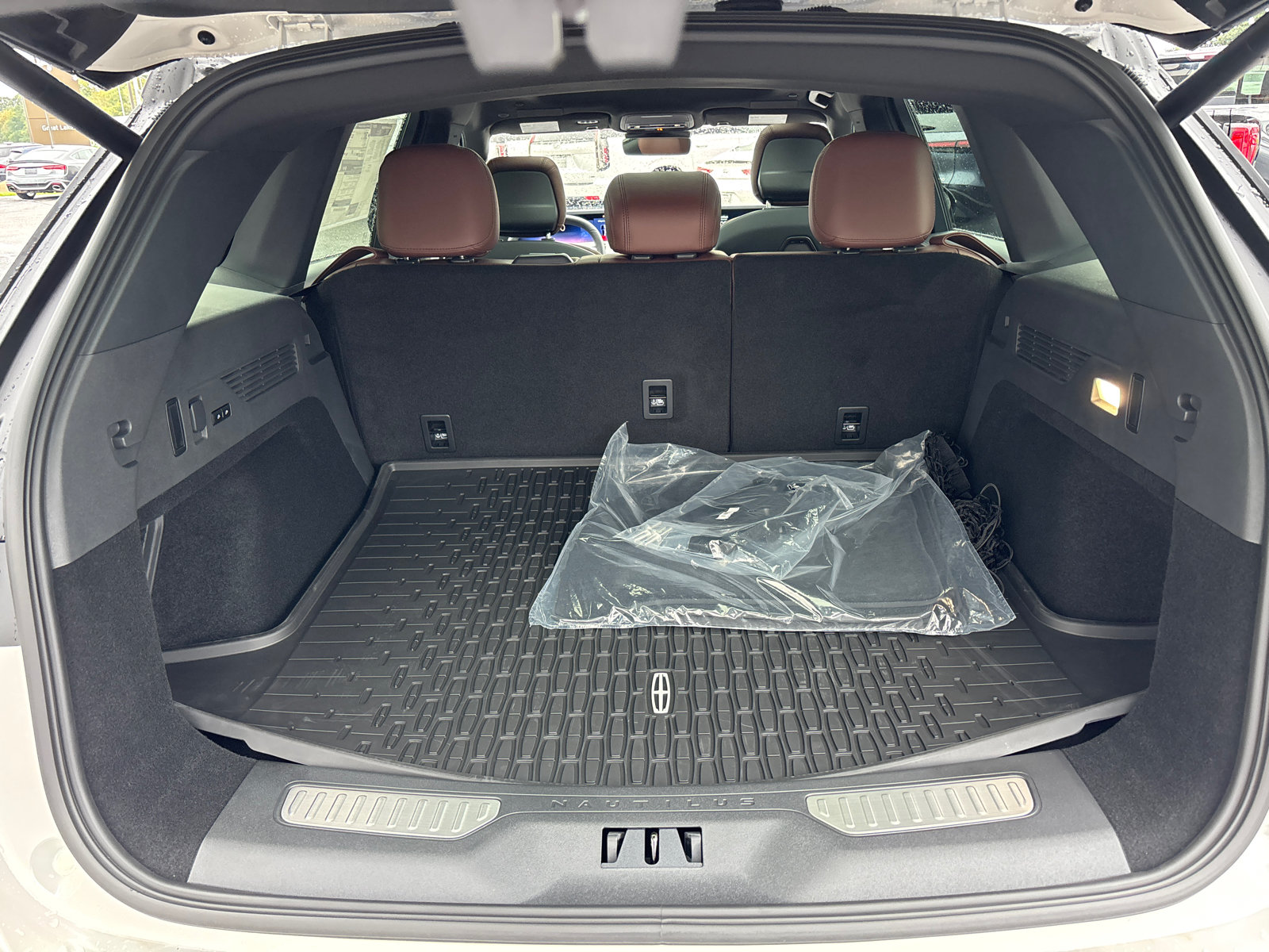 New 2026 Lincoln Nautilus Reserve AWD/4WD image 9