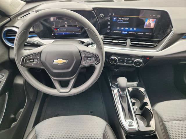 Used 2025 Chevrolet Trax LT FWD image 27