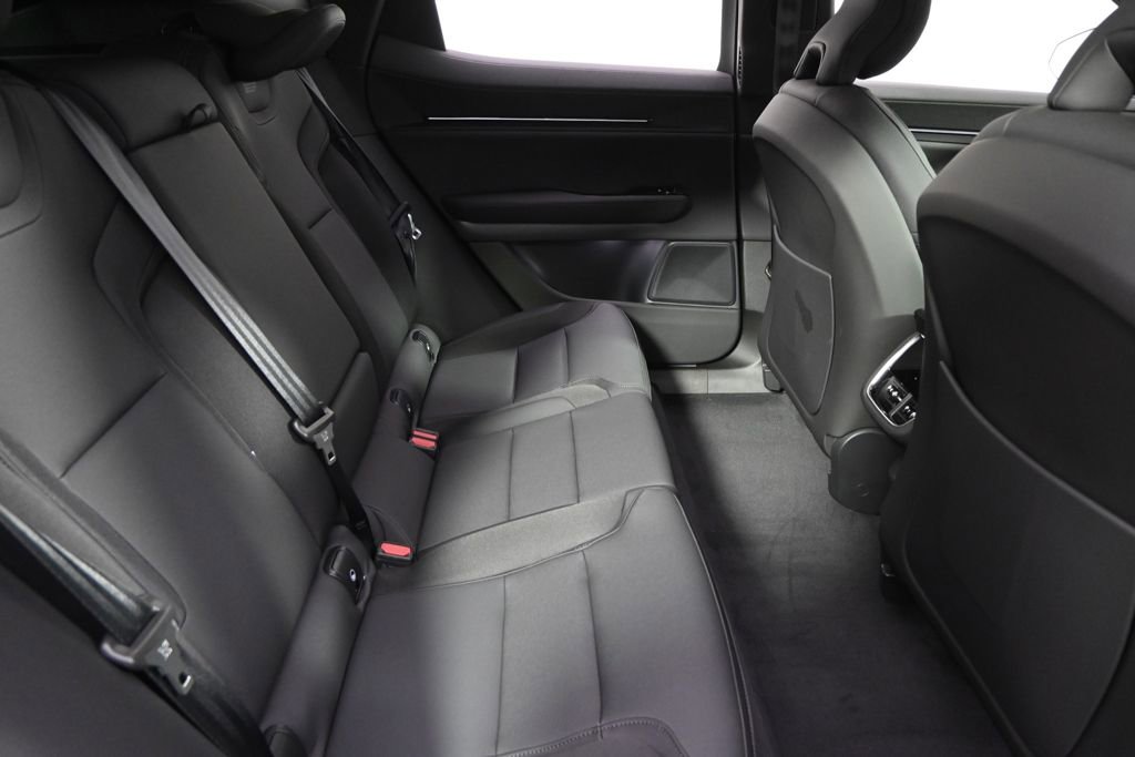 Used 2025 Polestar Polestar 3 image 18