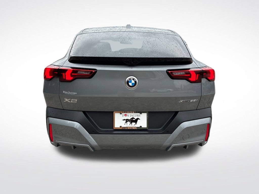 New 2026 BMW X2 xDrive28i w/ Technology Package AWD/4WD image 4