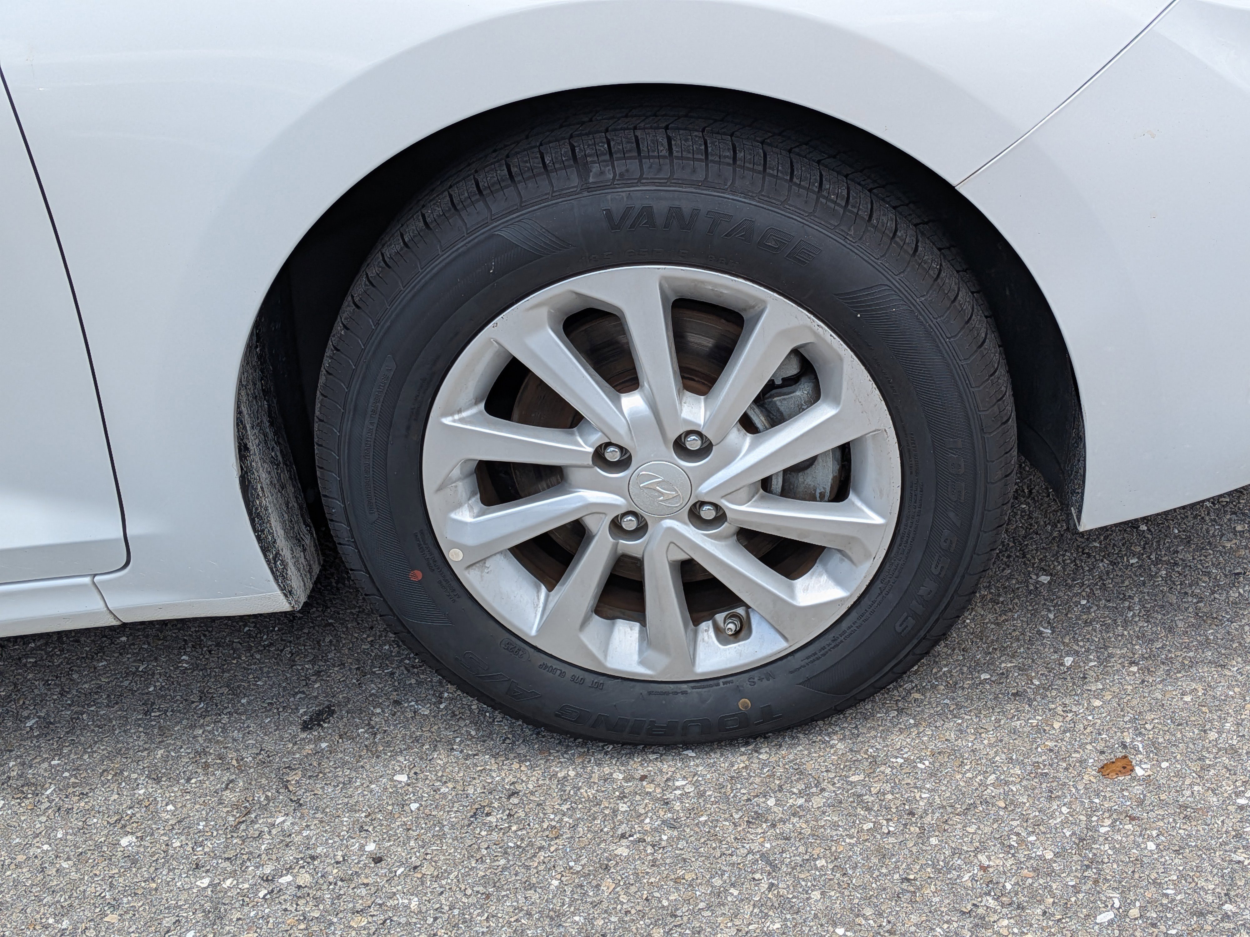Used 2021 Hyundai Accent SEL FWD image 11