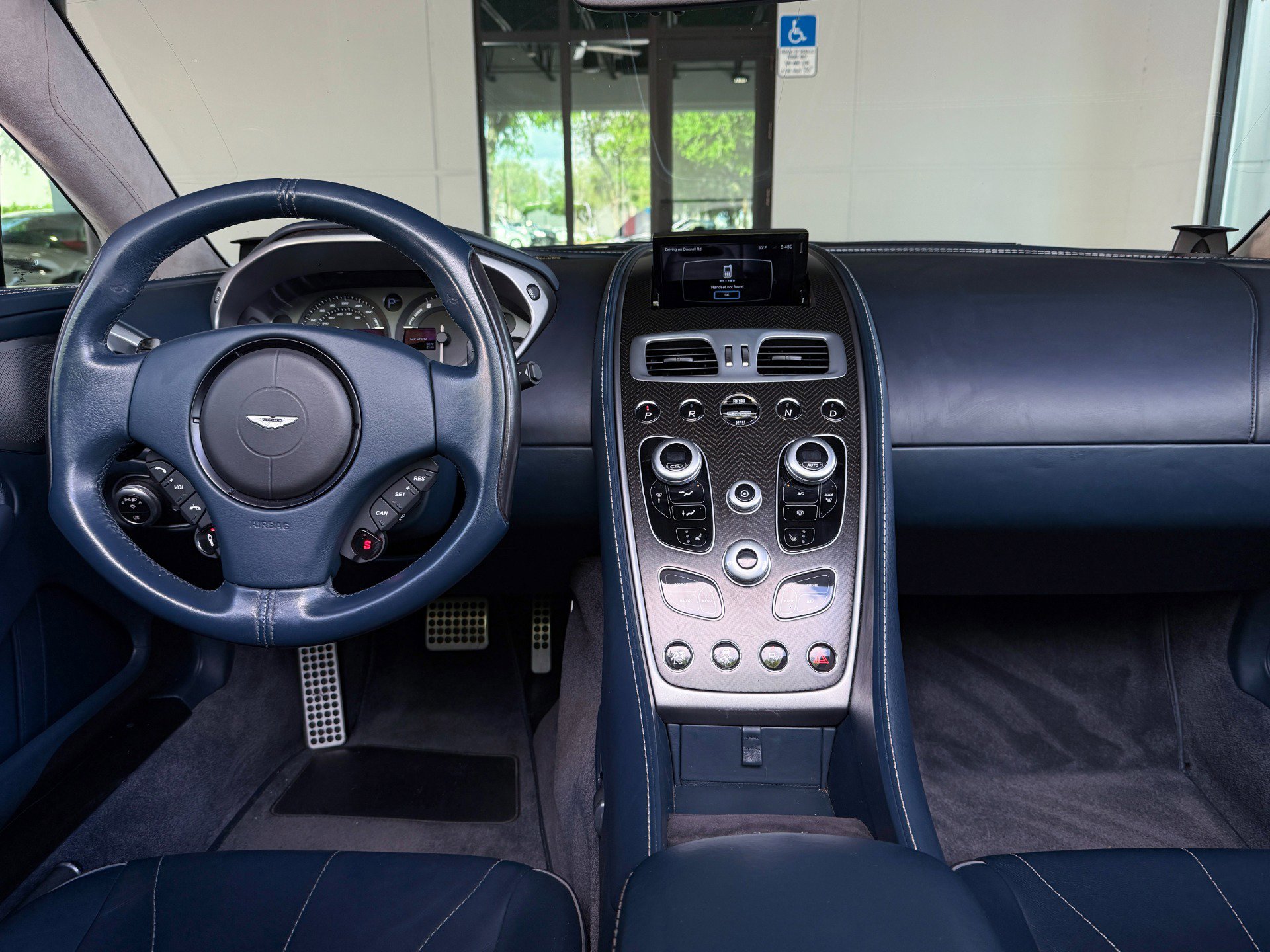Used 2014 Aston Martin Vanquish Volante RWD image 40