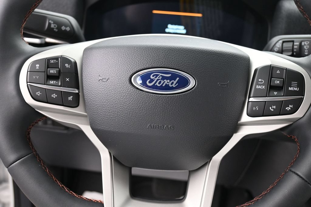 New 2026 Ford Explorer Active w/ Active Comfort Package AWD/4WD image 14