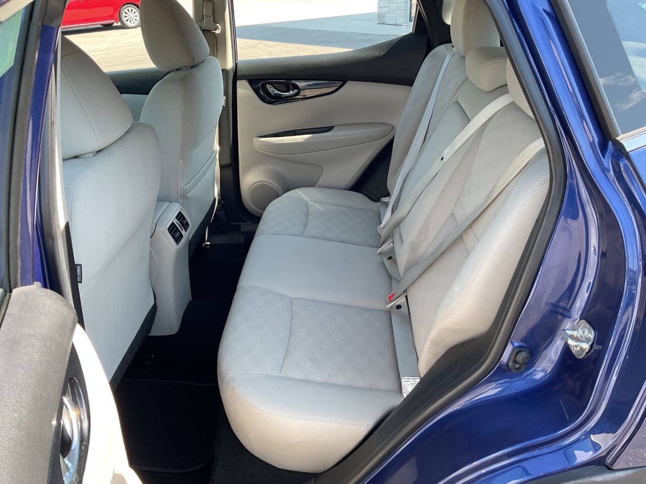 Used 2019 Nissan Rogue Sport SV FWD image 26