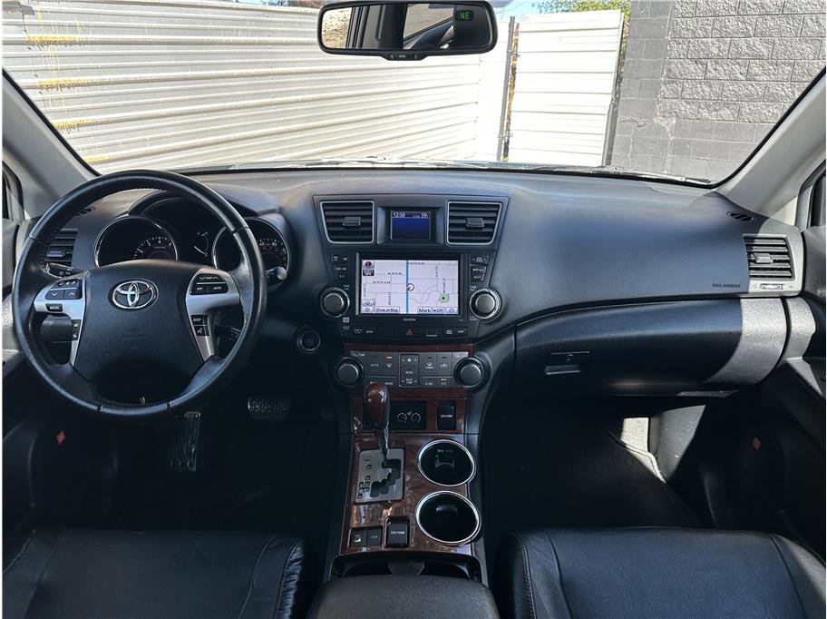 Used 2012 Toyota Highlander Limited image 20