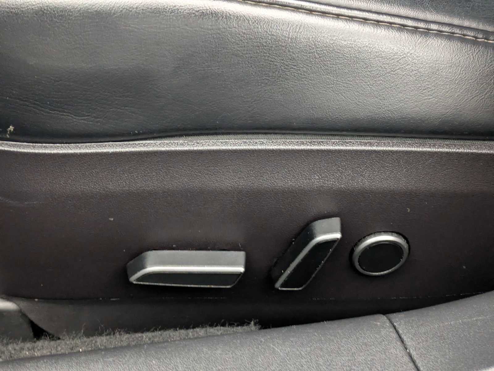 Used 2022 Tesla Model 3 Standard Range image 15