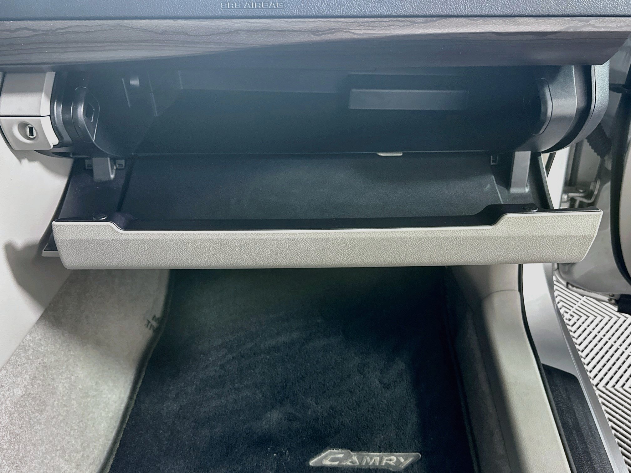 Used 2017 Toyota Camry LE FWD image 31