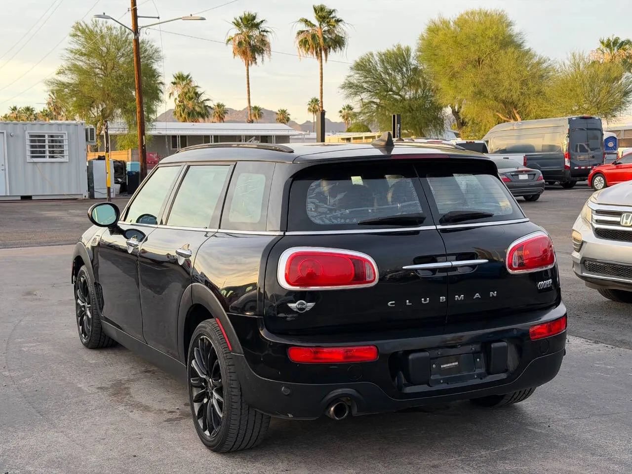 Used 2017 MINI Cooper Clubman FWD image 5