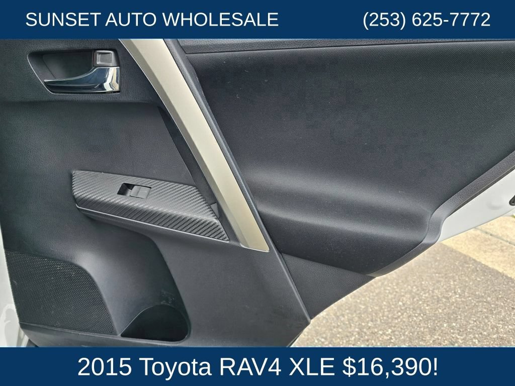 Used 2015 Toyota RAV4 XLE FWD image 21
