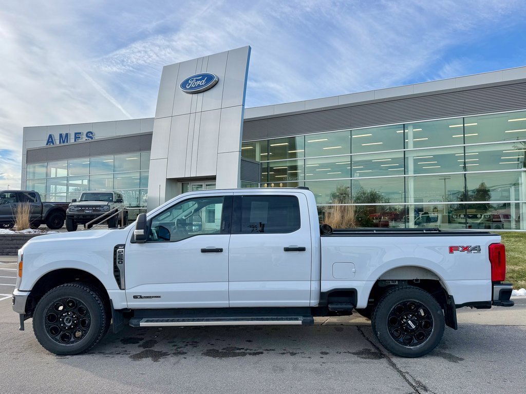Used 2023 Ford F250 XLT w/ FX4 Off-Road Package image 2