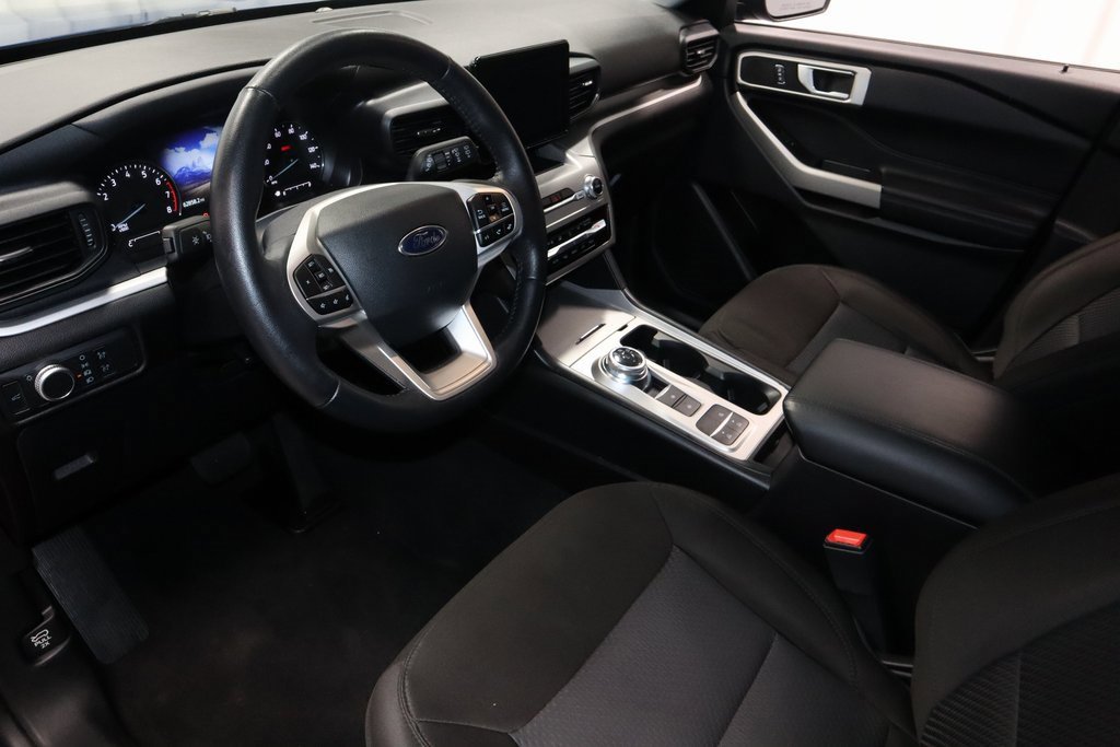 Certified 2022 Ford Explorer XLT image 25