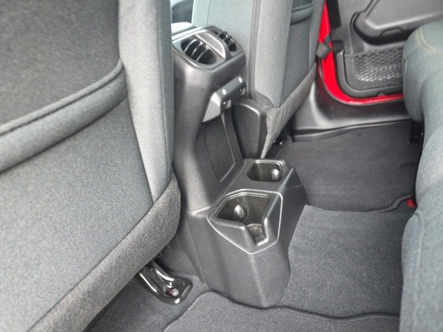 Used 2024 Jeep Wrangler Sport S image 32