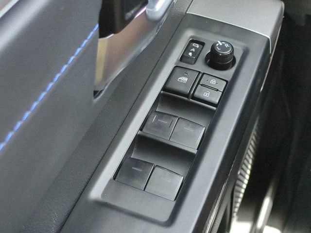 Used 2024 Toyota Sequoia Platinum AWD/4WD image 22