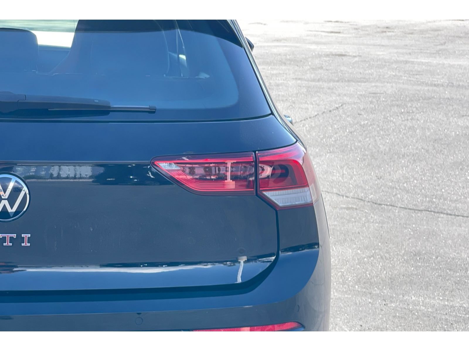 Used 2022 Volkswagen GTI SE FWD image 50