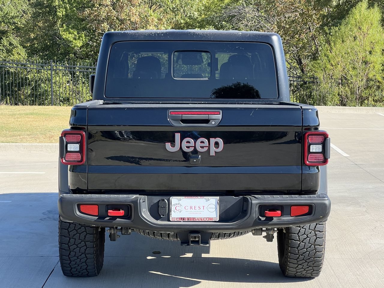 Used 2026 Jeep Gladiator Rubicon w/ Steel Power Dome Hood Package AWD/4WD image 4