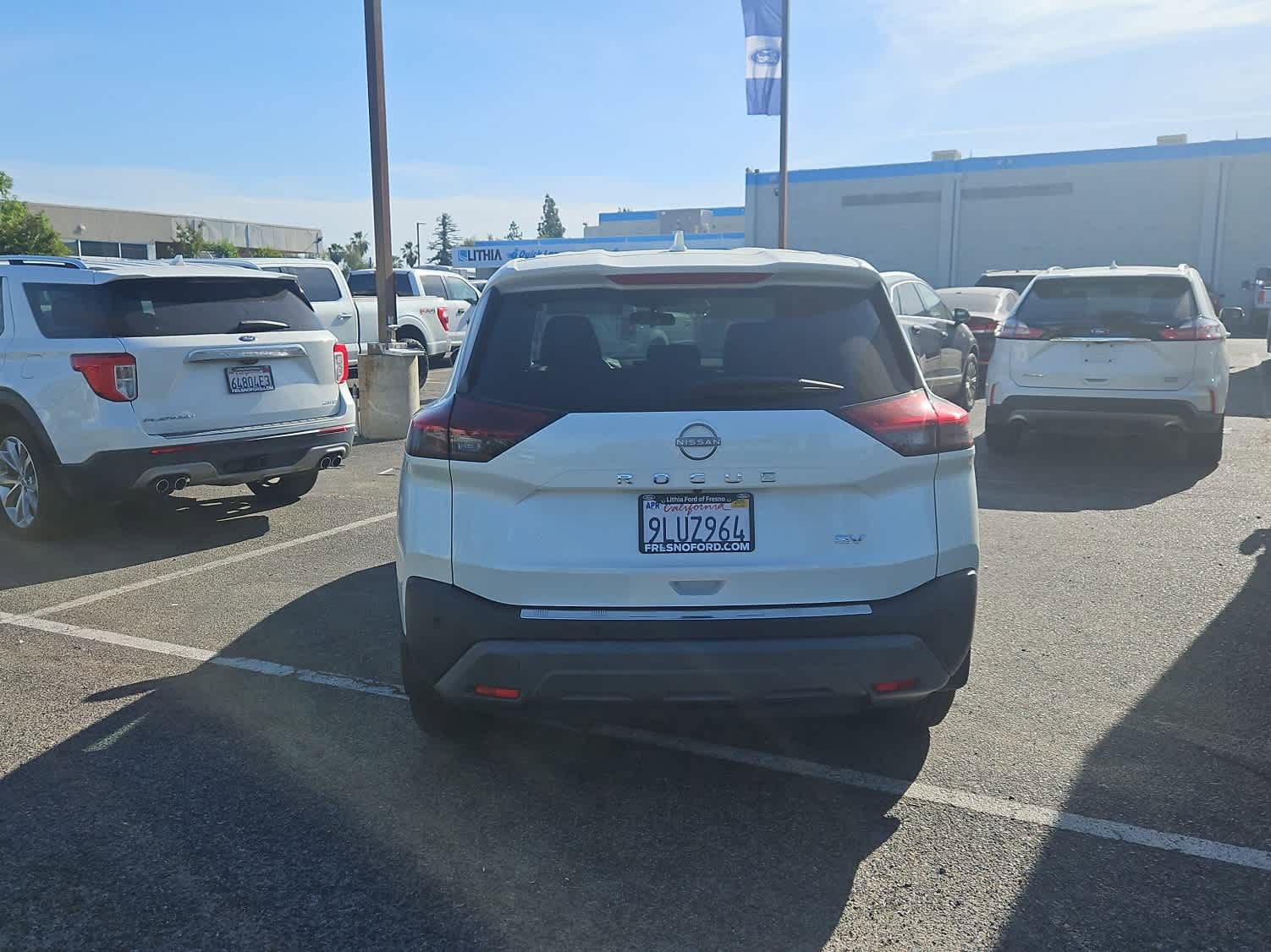 Used 2022 Nissan Rogue SV image 6