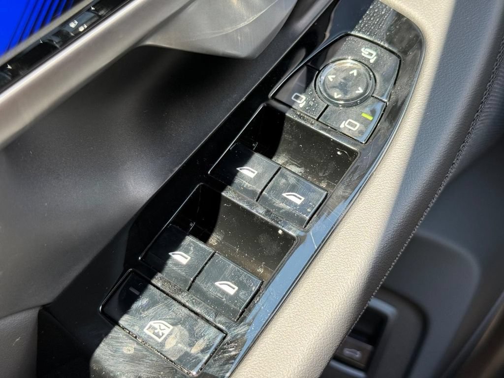 New 2027 BMW i5 xDrive40 AWD/4WD image 16