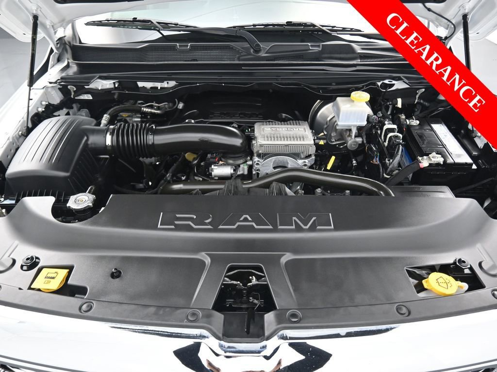 Used 2024 RAM 1500 Laramie image 13