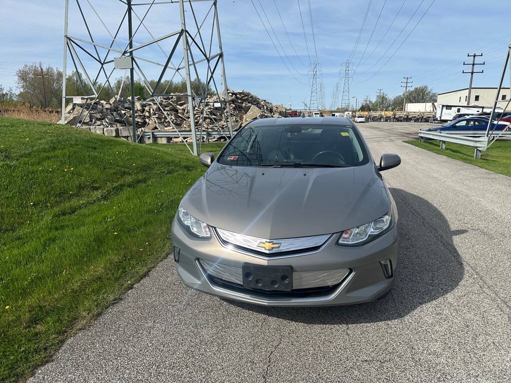 Used 2017 Chevrolet Volt LT w/ Comfort Package FWD image 8