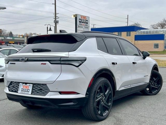 Used 2025 Chevrolet Equinox EV RS w/ Convenience Package II image 19