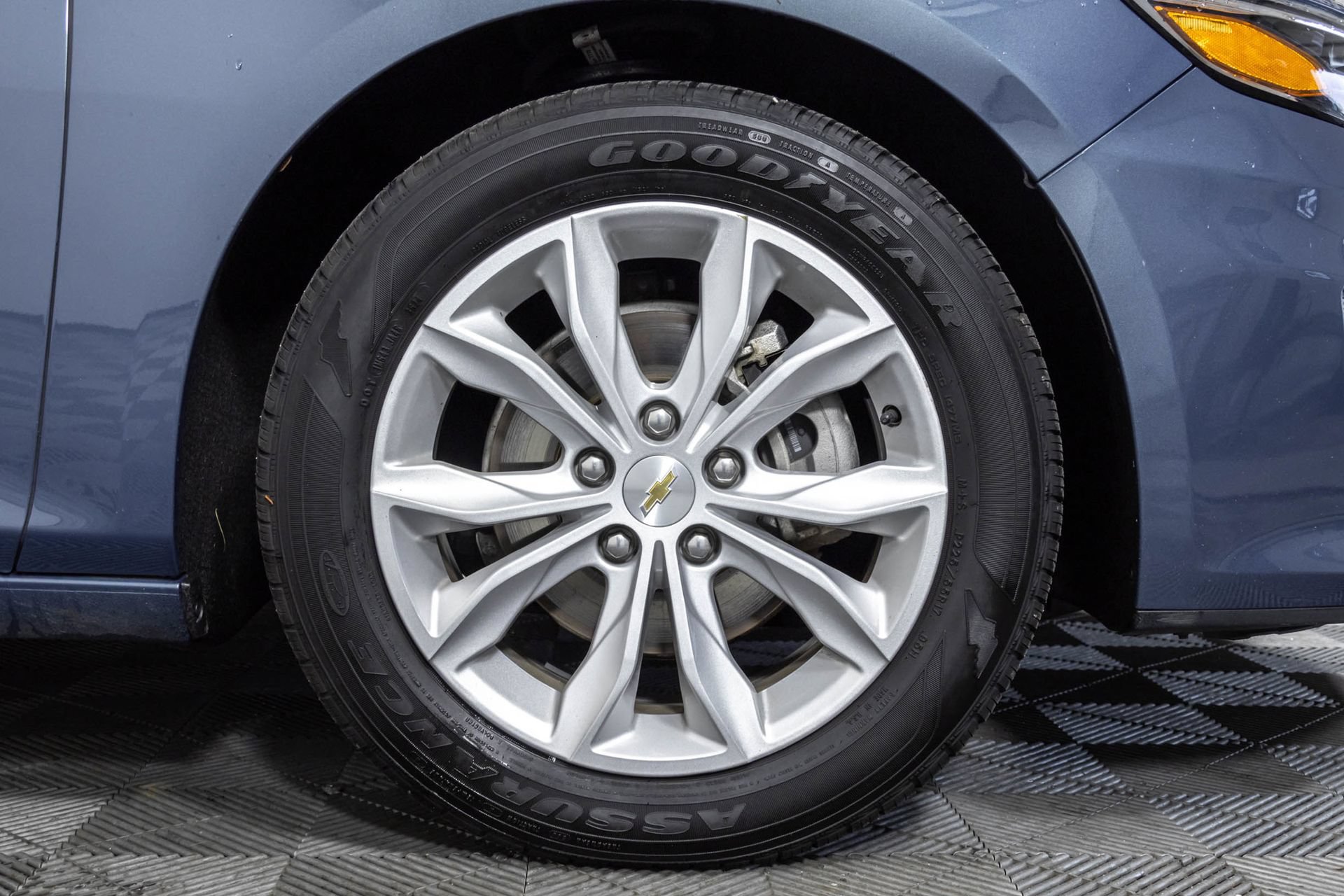 Used 2025 Chevrolet Malibu LT FWD image 41