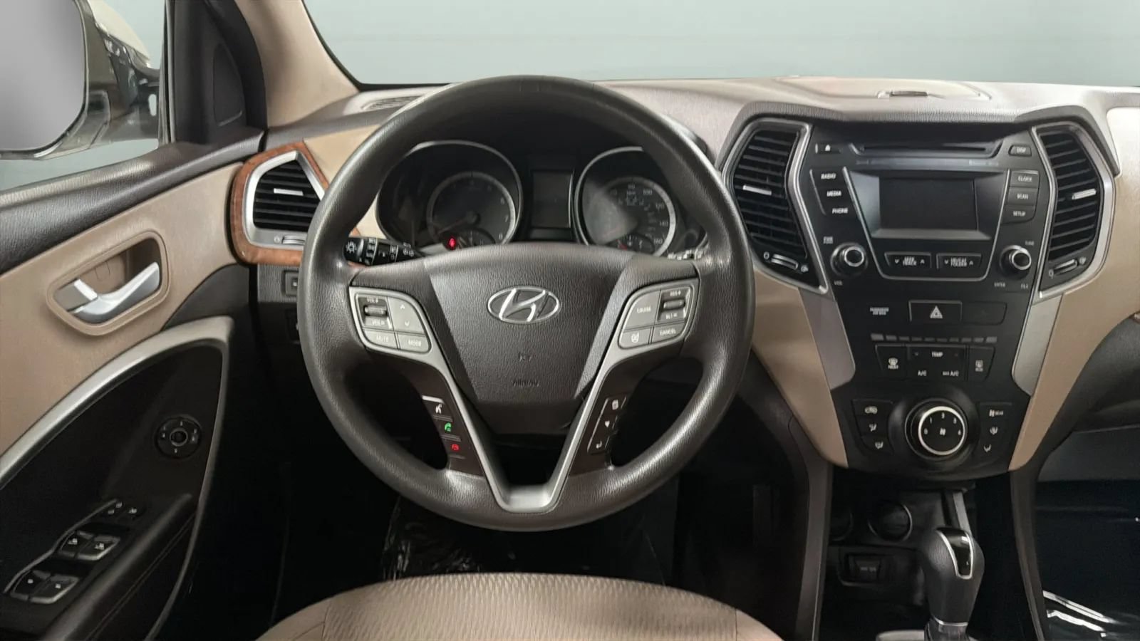 Used 2015 Hyundai Santa Fe GLS FWD image 10