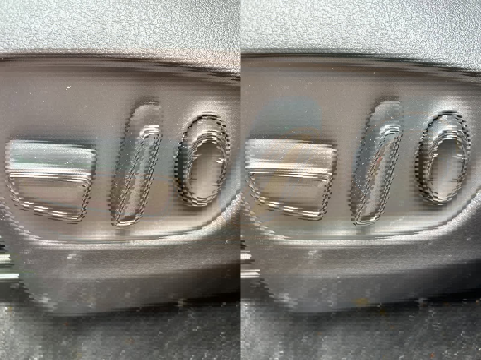 Used 2021 Toyota RAV4 SE w/ Weather & Moonroof Package image 38