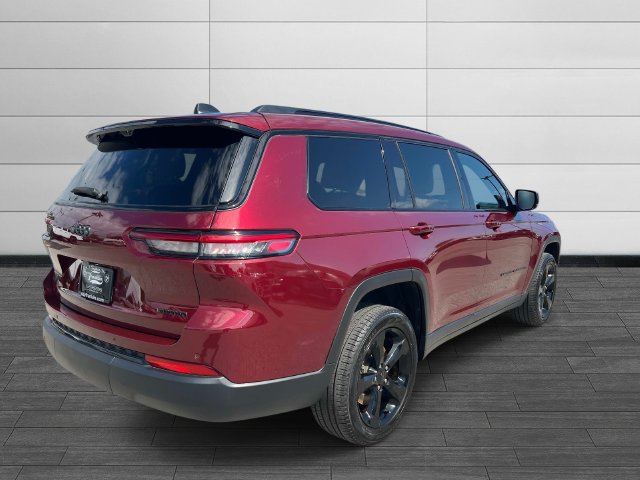 Certified 2025 Jeep Grand Cherokee L Limited w/ Luxury Tech Group II AWD/4WD image 4