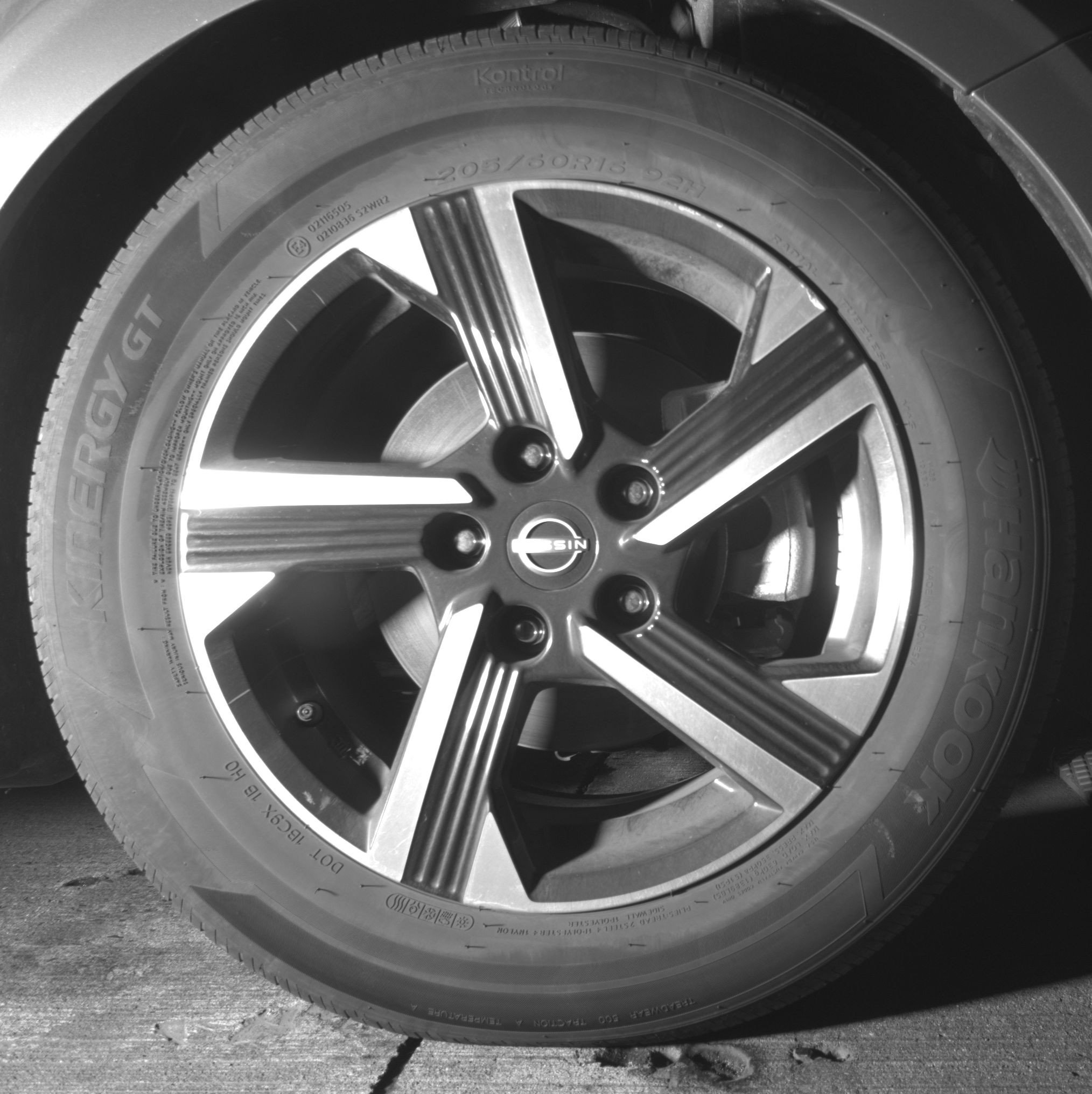 Used 2025 Nissan Sentra SV FWD image 13