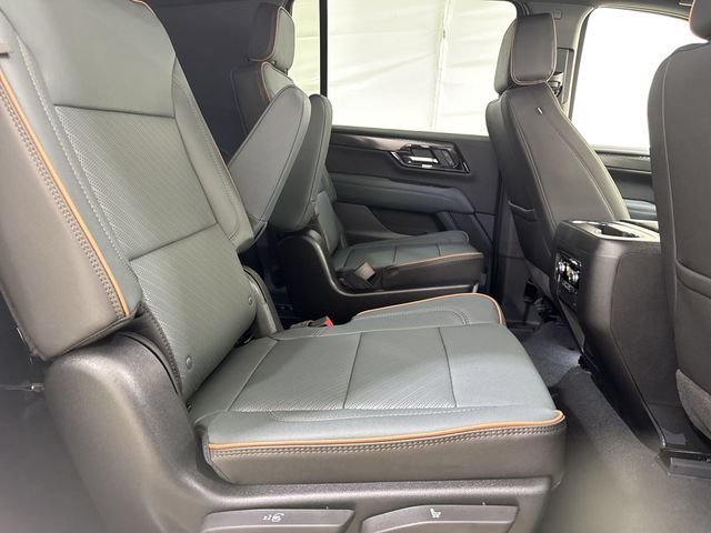 New 2026 GMC Yukon XL AT4 w/ LPO, Floor Liner Package AWD/4WD image 27