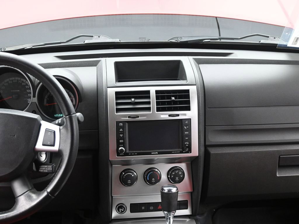 Used 2009 Dodge Nitro R/T image 25