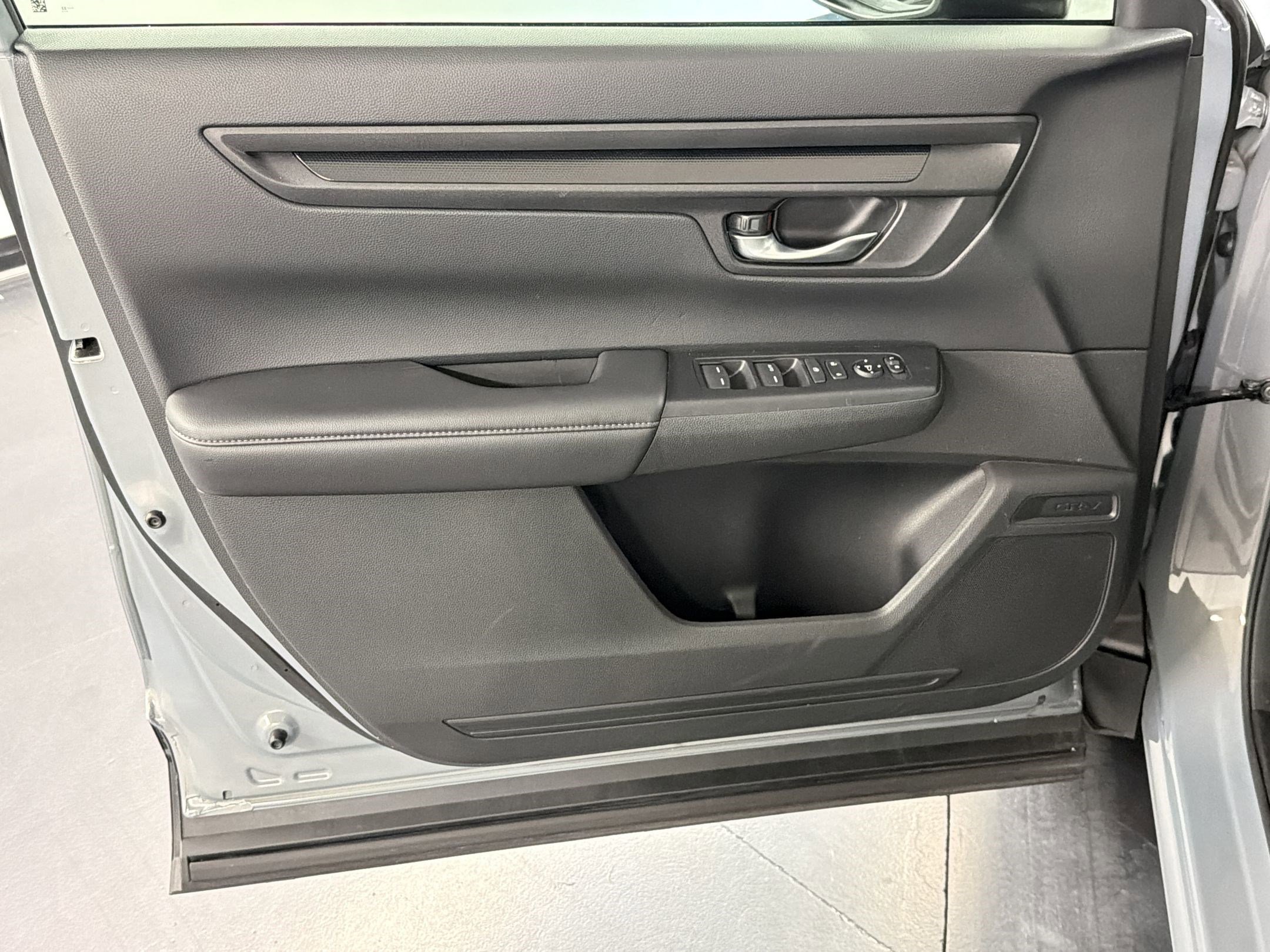 Certified 2023 Honda CR-V LX image 21