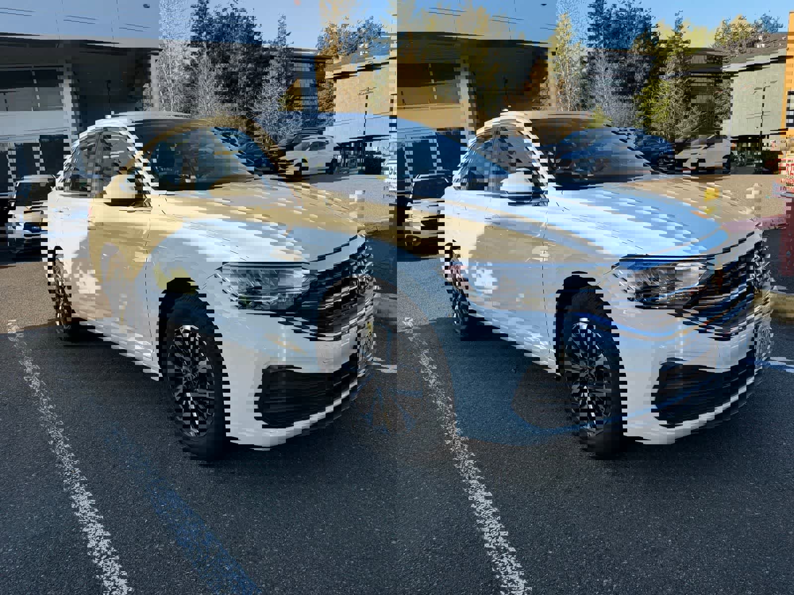 Used 2022 Volkswagen Jetta S image 4