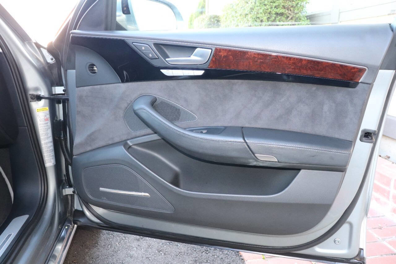 Used 2013 Audi A8 L 3.0T w/ Driver Assistance Pkg image 38