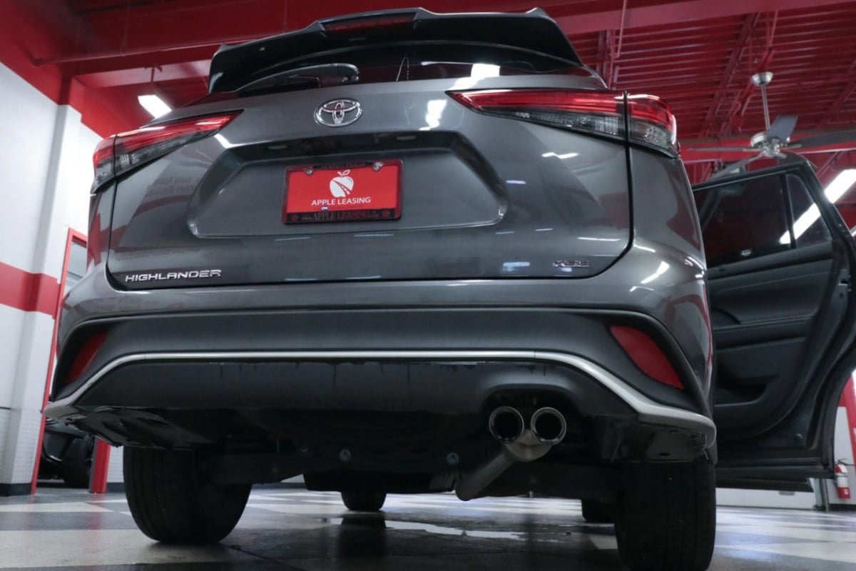Used 2022 Toyota Highlander XSE FWD image 35