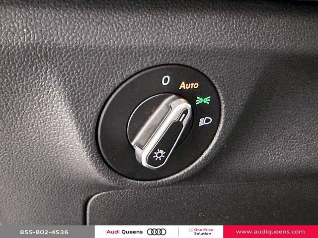 Used 2025 Volkswagen Jetta Sport FWD image 16