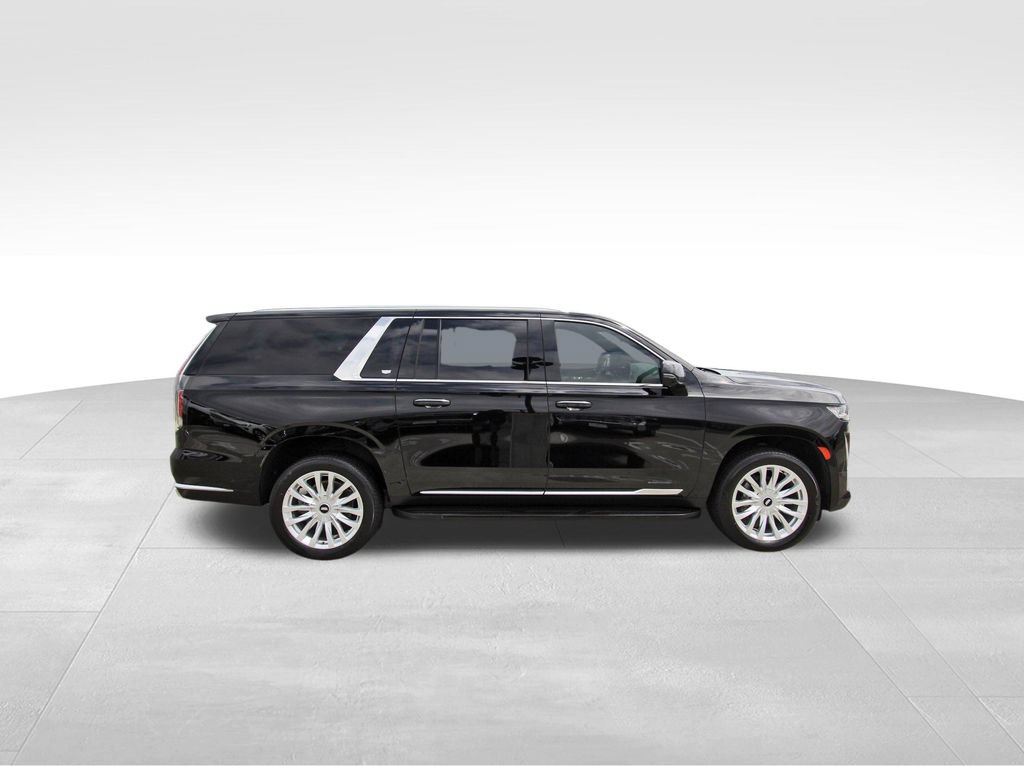 Used 2024 Cadillac Escalade ESV Luxury RWD image 5