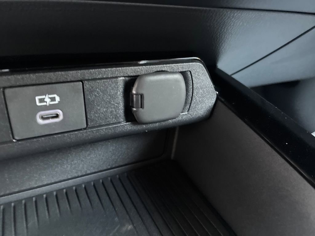 New 2026 Toyota Prius Plug-In Hybrid image 38