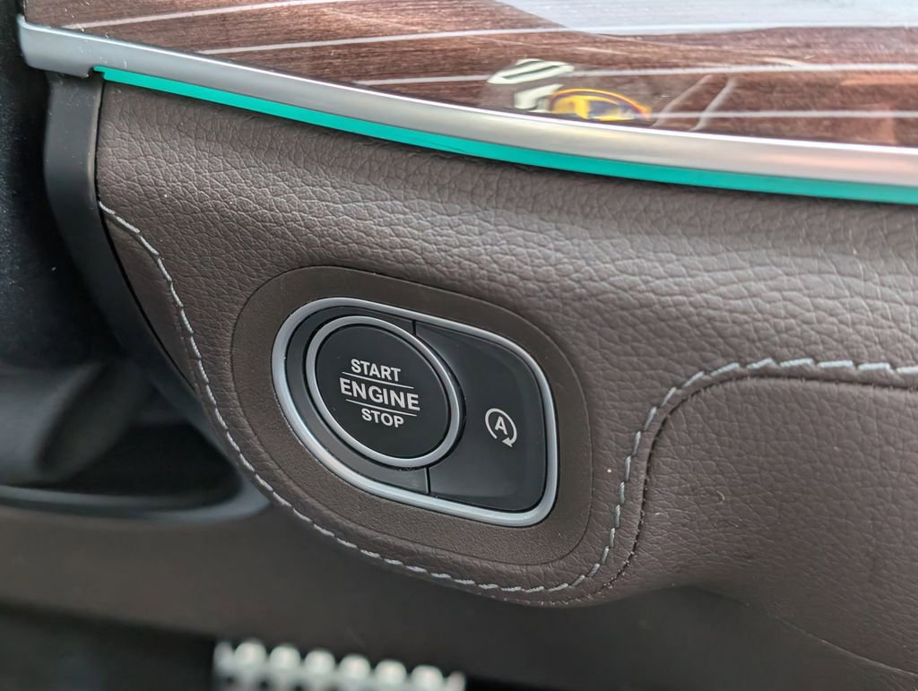 Used 2023 Mercedes-Benz GLS 580 4MATIC image 16