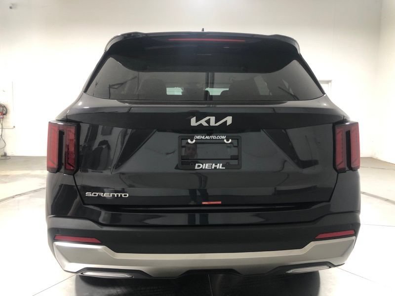 New 2026 Kia Sorento S FWD image 6
