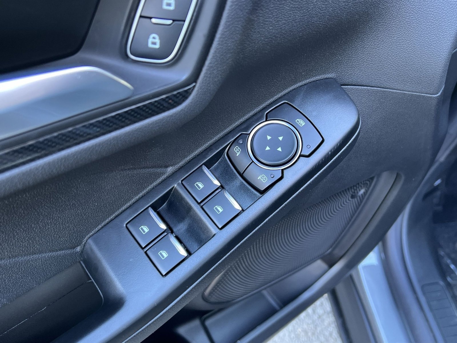 New 2026 Ford Escape ST-Line Select w/ Equipment Group 401A image 15