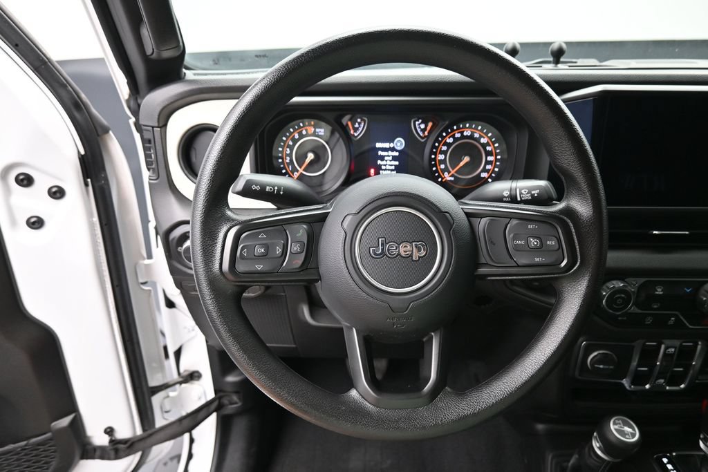 Used 2024 Jeep Gladiator Sport AWD/4WD image 14