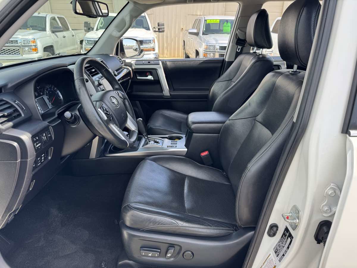 Used 2018 Toyota 4Runner Limited AWD/4WD image 20