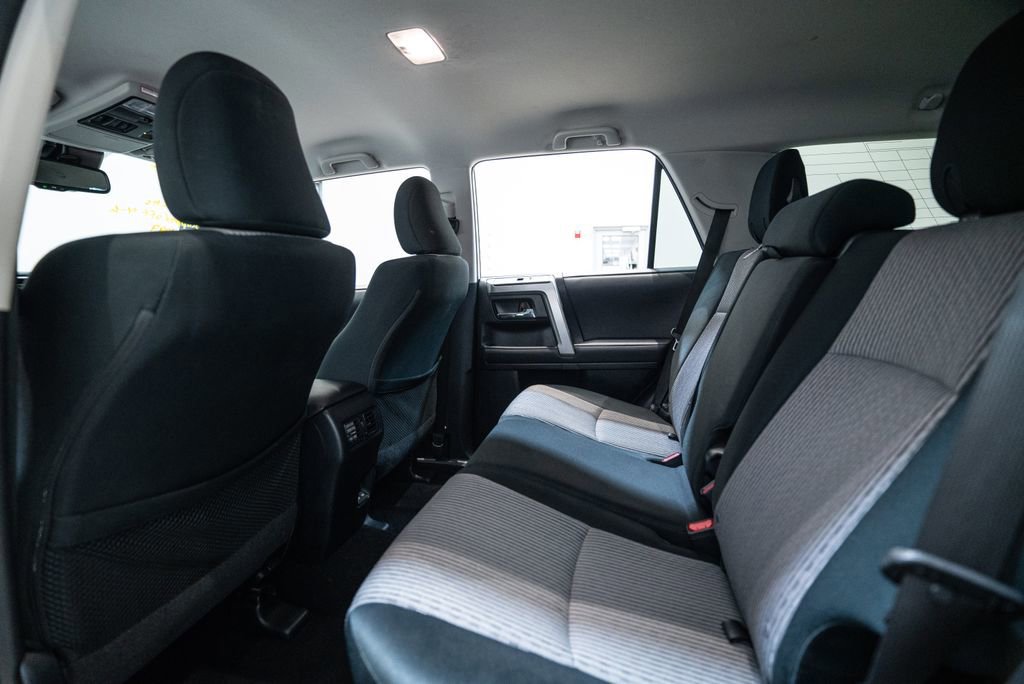 Used 2024 Toyota 4Runner SR5 AWD/4WD image 35