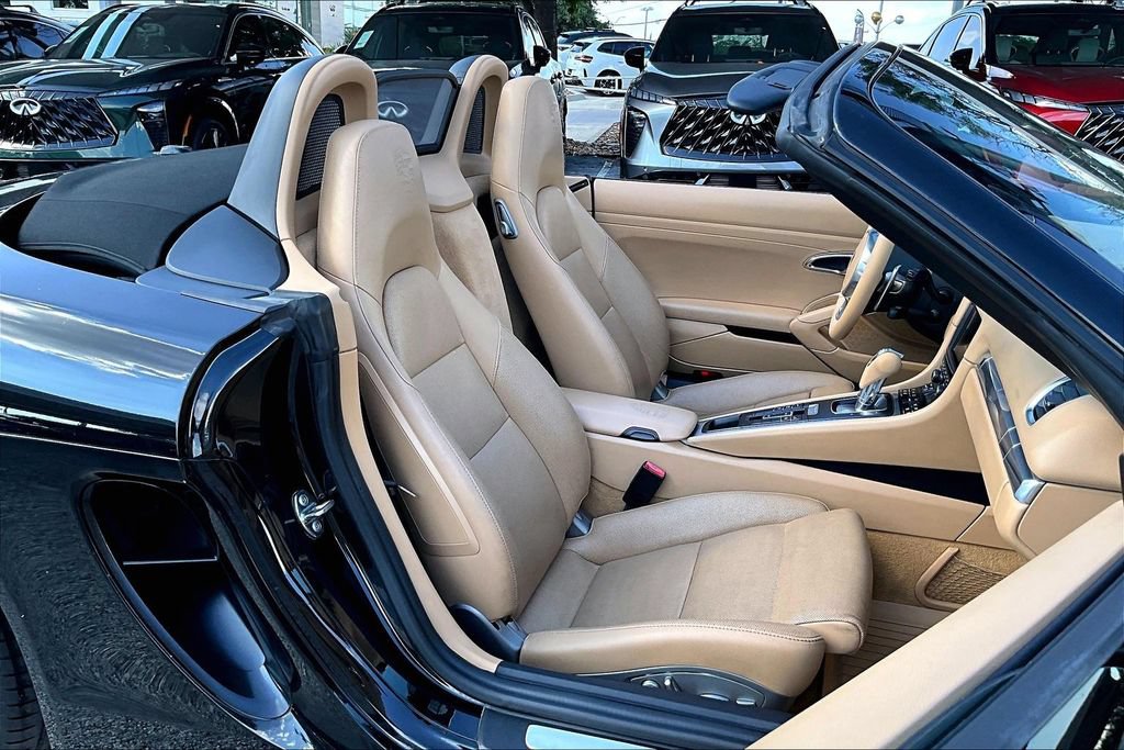 Used 2016 Porsche Boxster RWD image 9