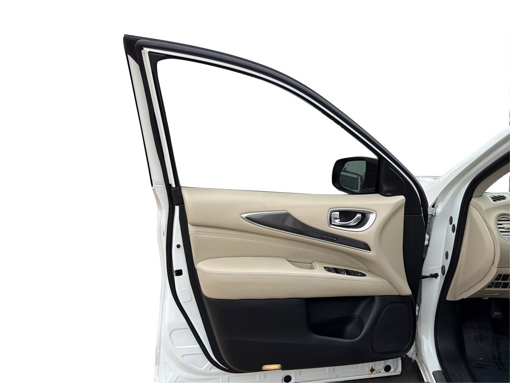 Used 2019 INFINITI QX60 Luxe w/ Essential Package image 21