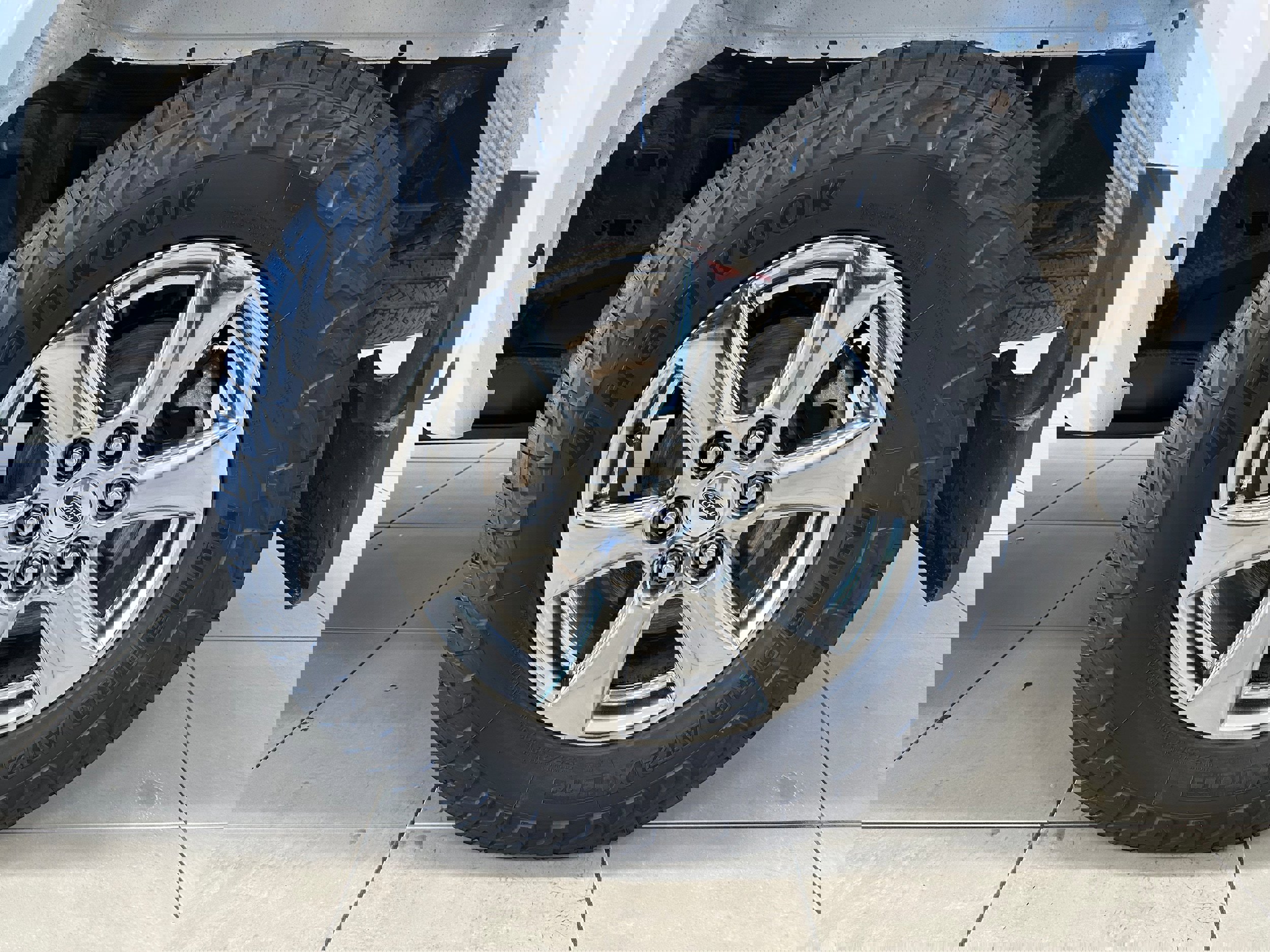 Used 2019 Ford F150 Lariat image 8