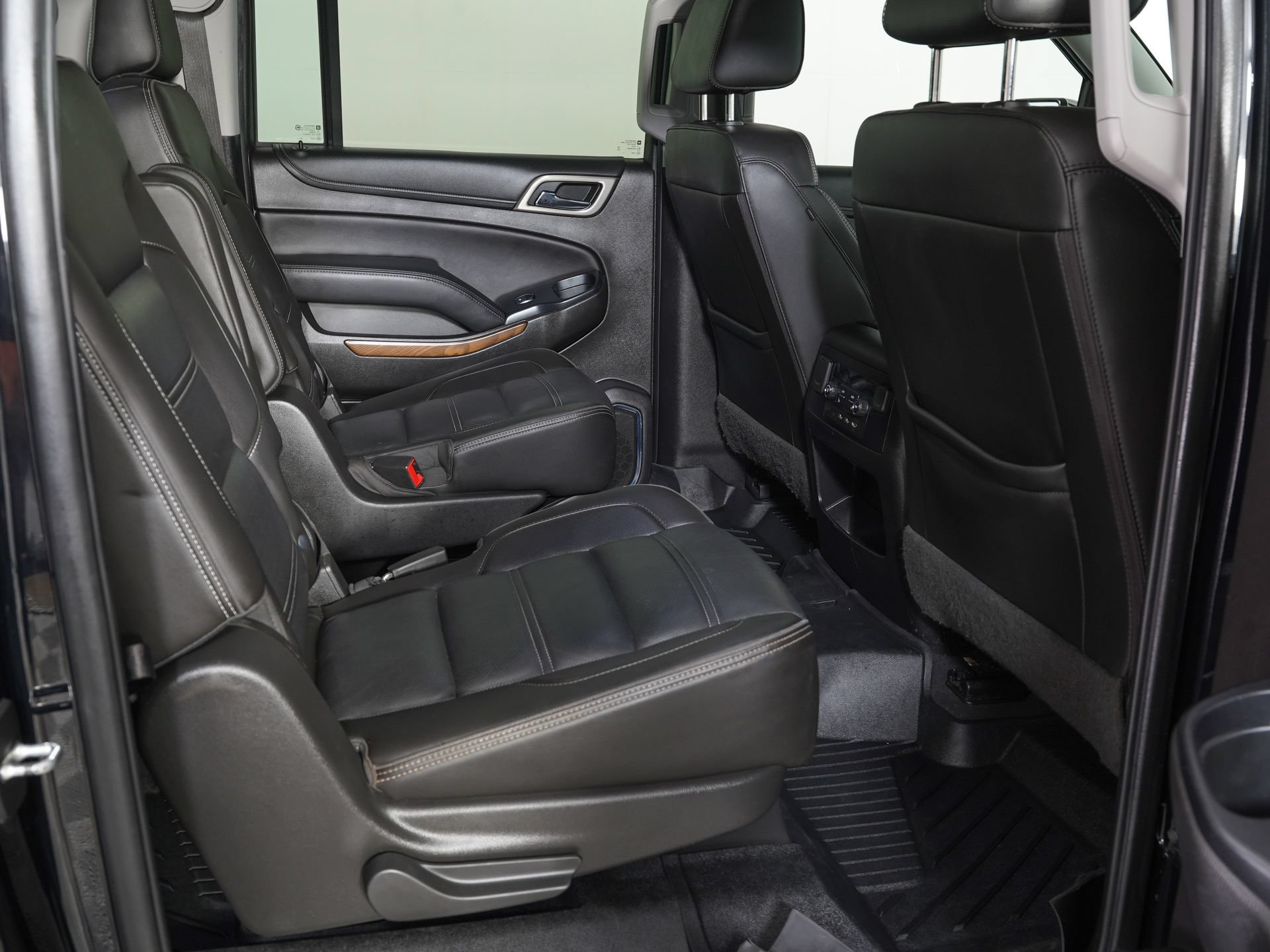 Used 2019 GMC Yukon XL Denali w/ Denali Ultimate Package RWD image 9