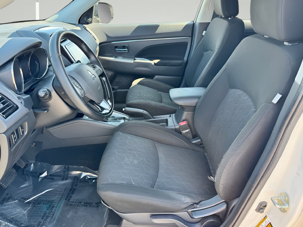 Used 2020 Mitsubishi Outlander Sport SE AWD/4WD image 12