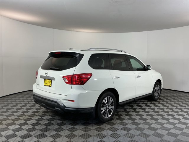 Used 2018 Nissan Pathfinder S FWD image 5